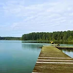 Semesterbostad Romantikferienhaus Am Schloesschen - Sauna, Kamin & Seenlandschaft Nahe Berlin *