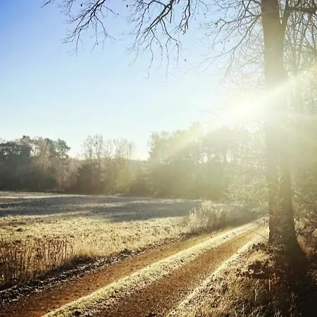 Romantikferienhaus Am Schloesschen - Sauna, Kamin & Seenlandschaft Nahe Berlin Dom wakacyjny *