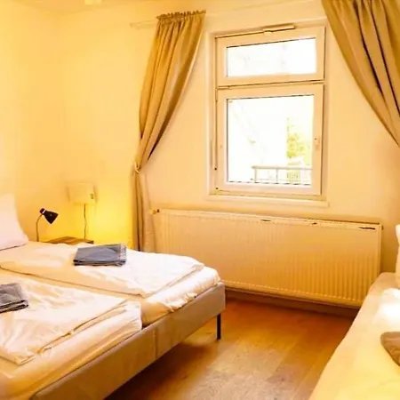 Romantikferienhaus Am Schloesschen - Sauna, Kamin & Seenlandschaft Nahe Berlin *