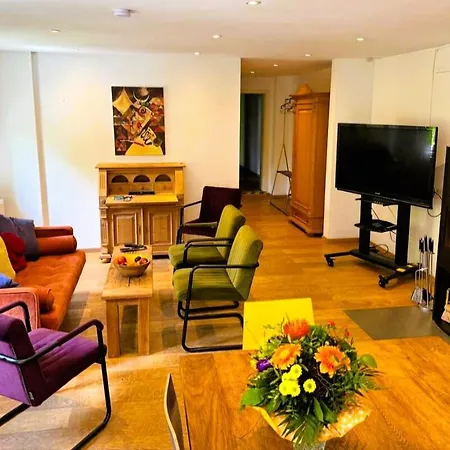 Dom wakacyjny Romantikferienhaus Am Schloesschen - Sauna, Kamin & Seenlandschaft Nahe Berlin