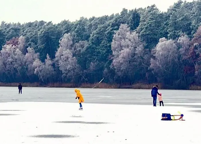 Romantikferienhaus Am Schloesschen - Sauna, Kamin & Seenlandschaft Nahe Berlin بيت للعطل *