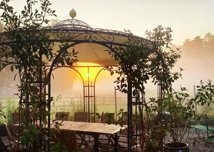 Romantikferienhaus Am Schloesschen - Sauna, Kamin & Seenlandschaft Nahe Berlin