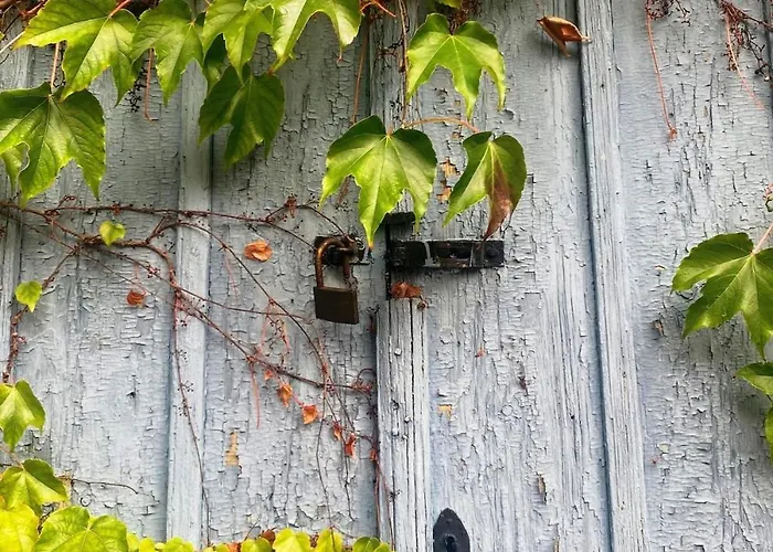Romantikferienhaus Am Schloesschen - Sauna, Kamin & Seenlandschaft Nahe Berlin *