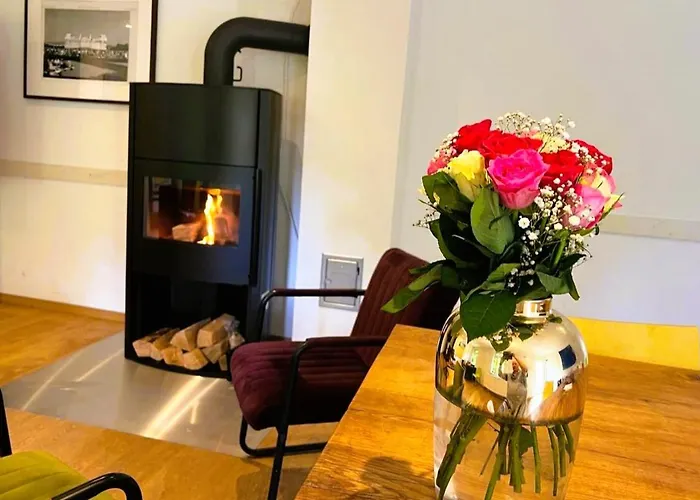 Romantikferienhaus Am Schloesschen - Sauna, Kamin & Seenlandschaft Nahe Berlin *